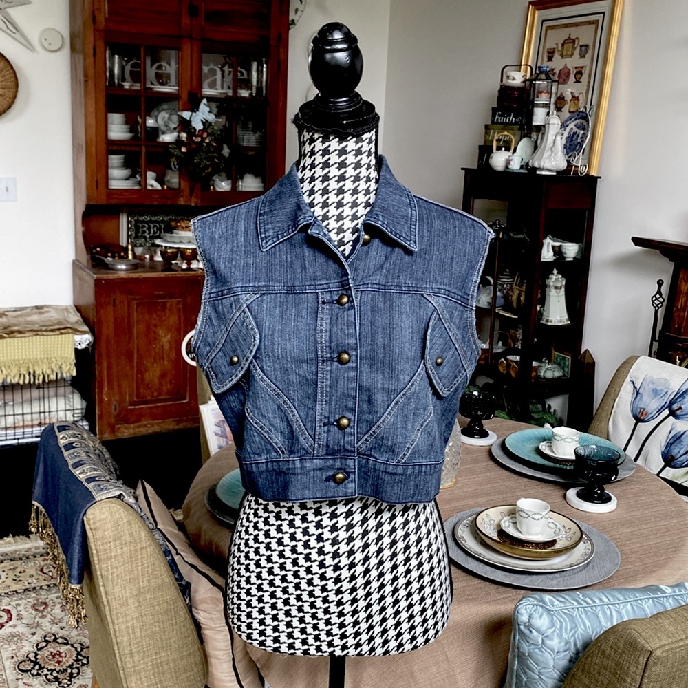 Vintage Heat Wave Cropped Button Up Denim Vest Size M